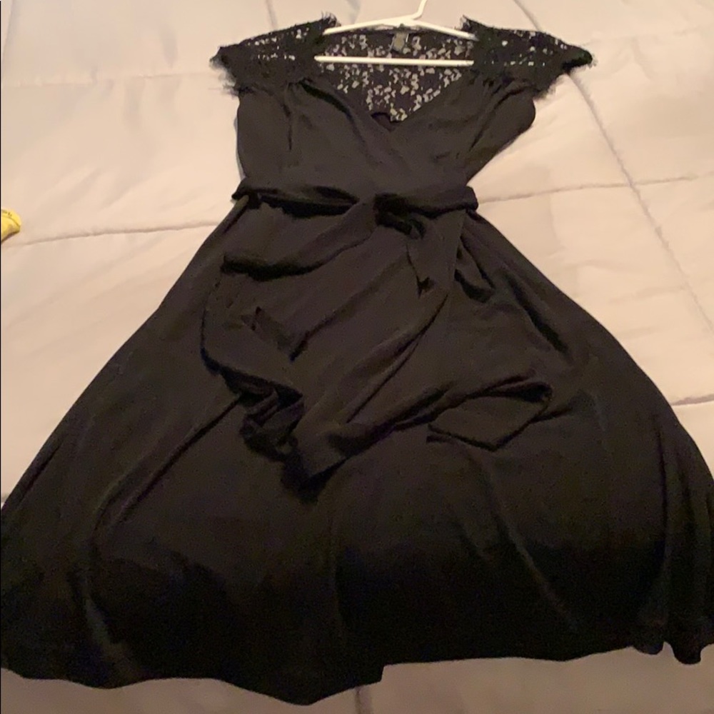 Banana republic wrap around dress...  size md